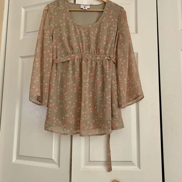 Blouse in floral print /maternity - Picture 1 of 5